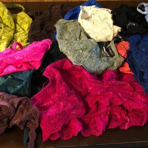 SOLD OUT! 12 Casabella Sweetie Bras Size Large, Like New SOLD!